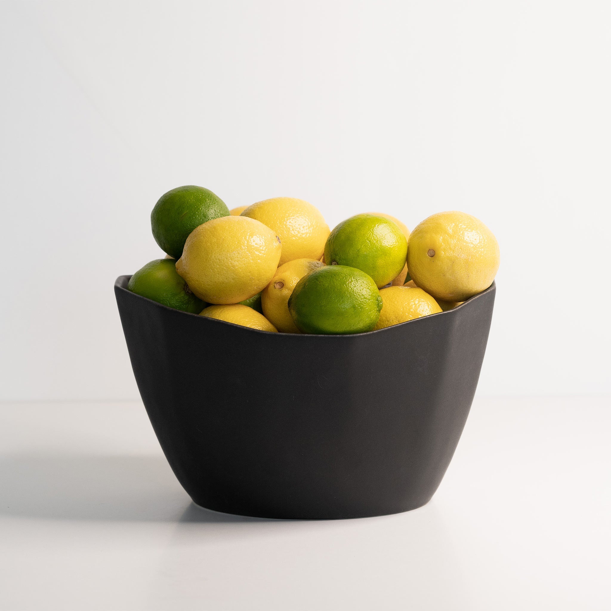 Medium Porcelain Nesting Bowl – Handmade Ceramic Bowl for Soup, Pasta & Everyday Dining